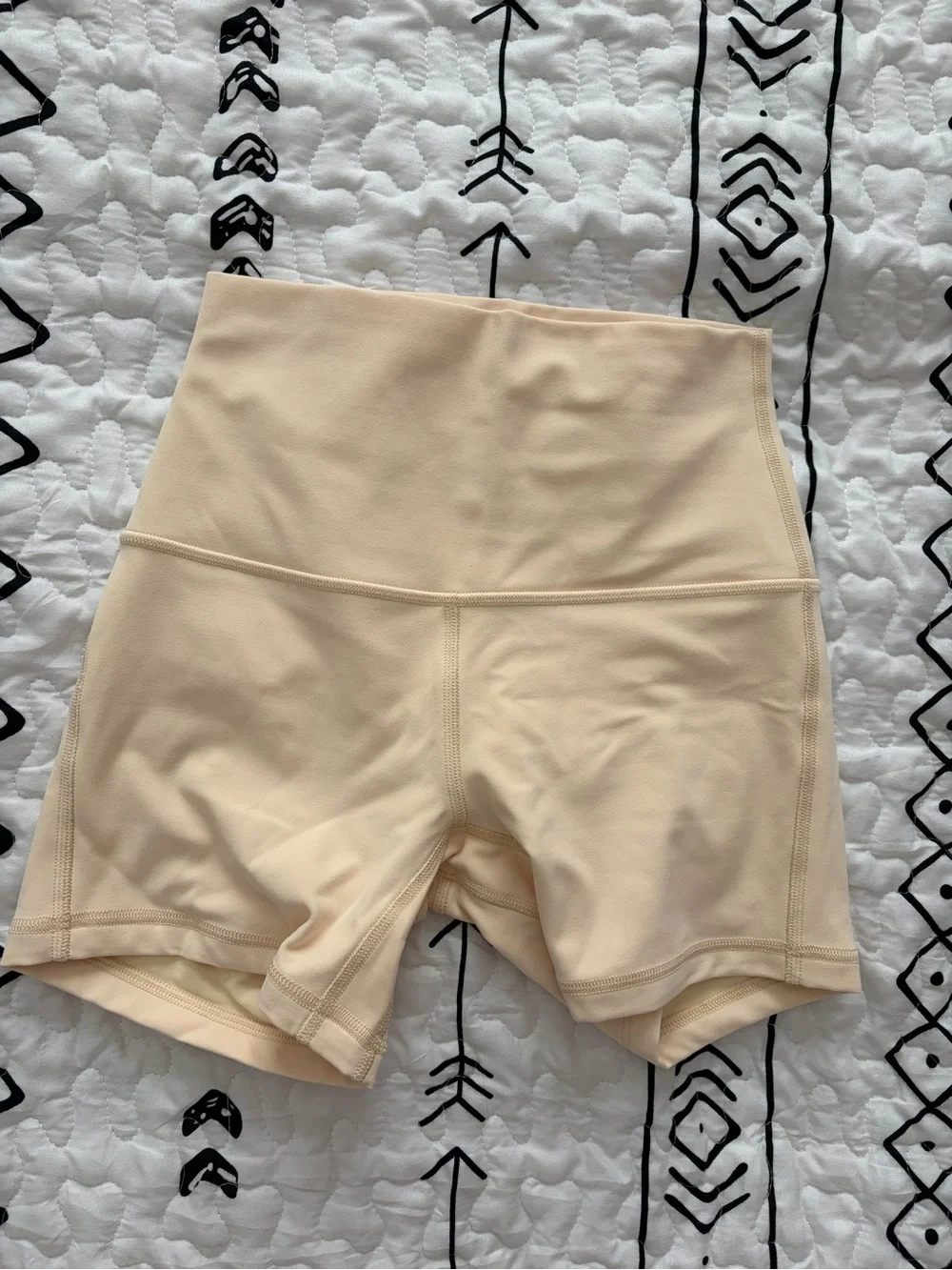 Lululemon Align High-Rise Short 4” - Picture 14 of 16